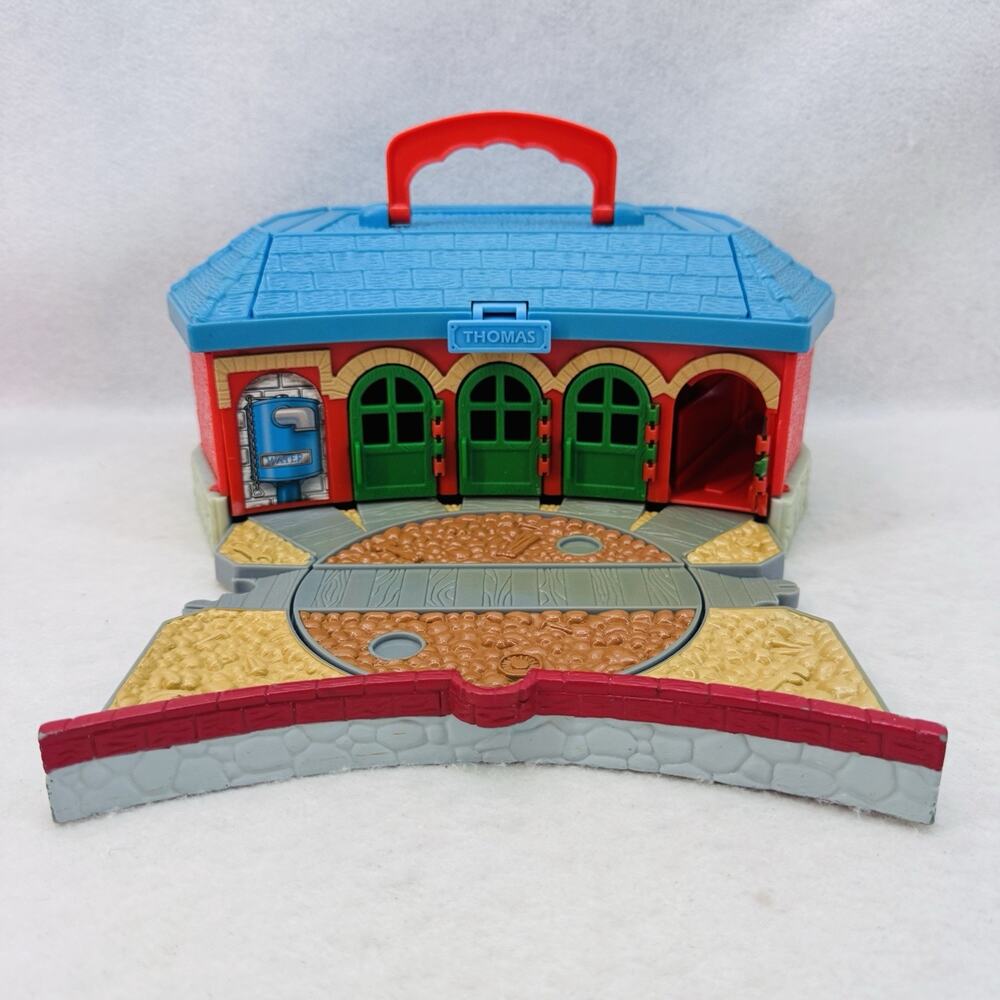 Thomas the Train Friends Gullane Take-n-Play Tidmouth Shed Roundhouse Building